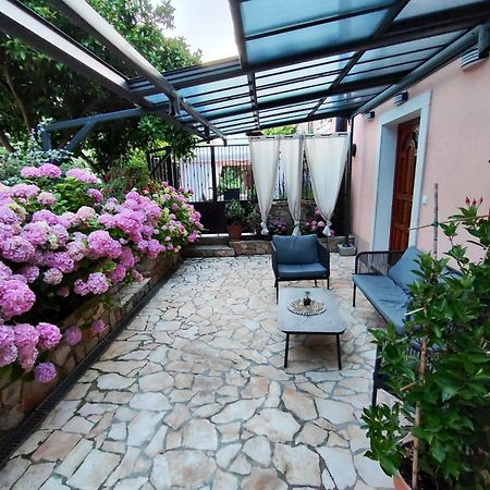 Vacation House Orange ヴェリ・ロシニュ エクステリア 写真